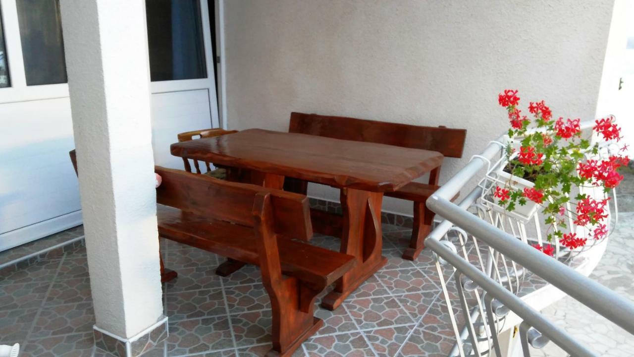 Apartment Jelas Živogošće Exterior foto